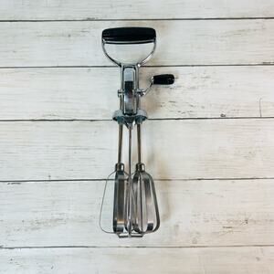 Vintage Mid Century Stainless Steel Hand Beater, Kitchen Appliance, VTG Mixer